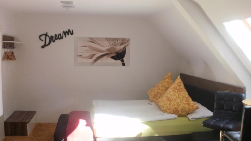 Gaestezimmer Im Haus Am Wald ฟรอยเดนชตัดท์ ห้อง รูปภาพ