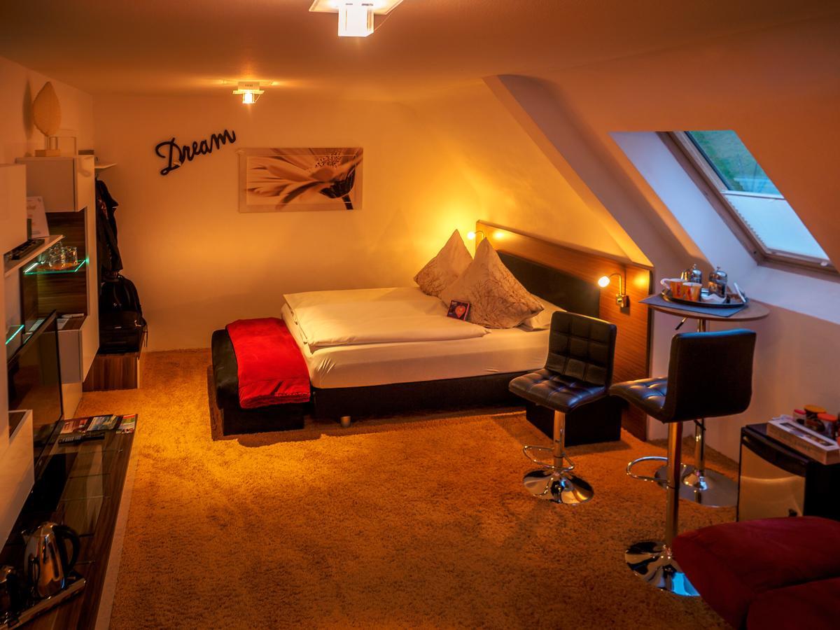 Gaestezimmer Im Haus Am Wald ฟรอยเดนชตัดท์ ภายนอก รูปภาพ
