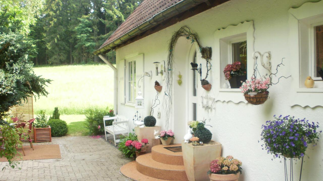 Gaestezimmer Im Haus Am Wald ฟรอยเดนชตัดท์ ภายนอก รูปภาพ